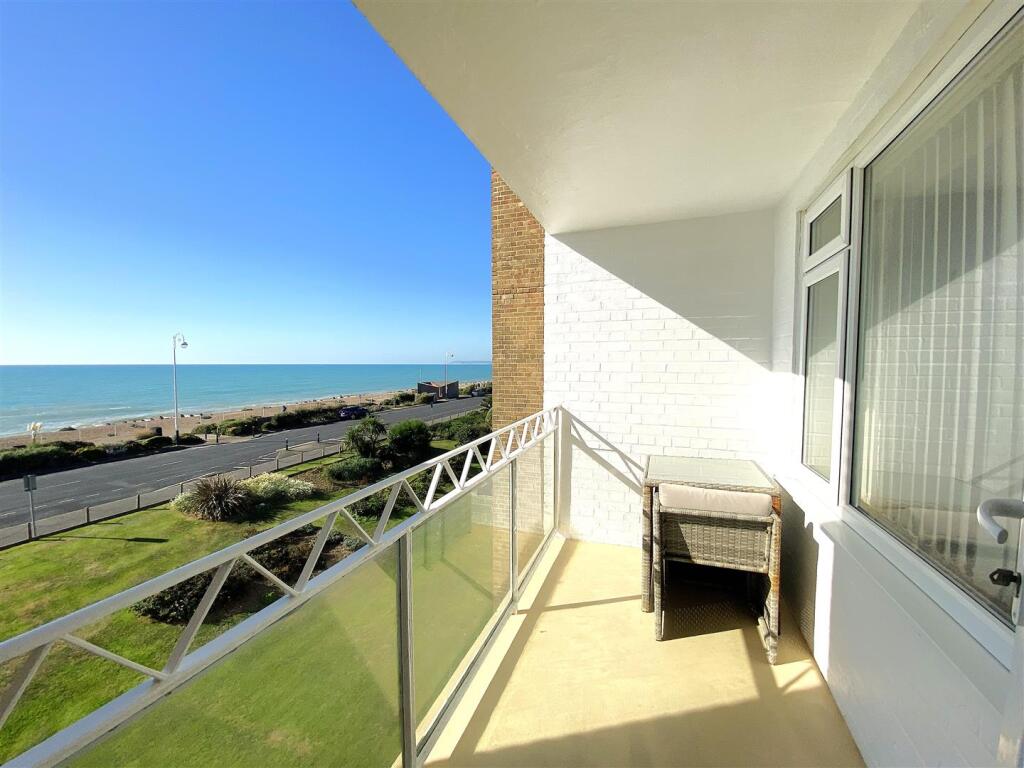 Apartment in Rother, Collington, Bexhill-on-Sea - View 5