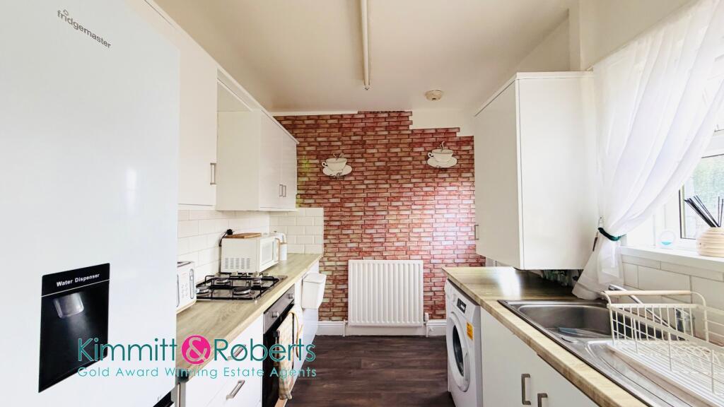 The Avenue, Seaham, Durham, SR7 8BD photo 2