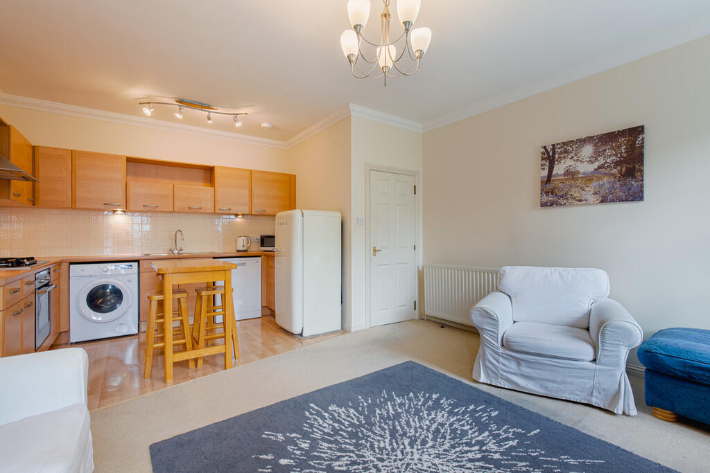 Corunna Place photo 3