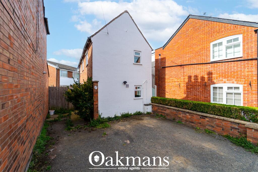 Main image of property: Cherry Orchard, Warwick, CV35