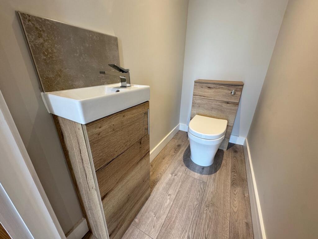 House in Bradford, Cullingworth - View 3