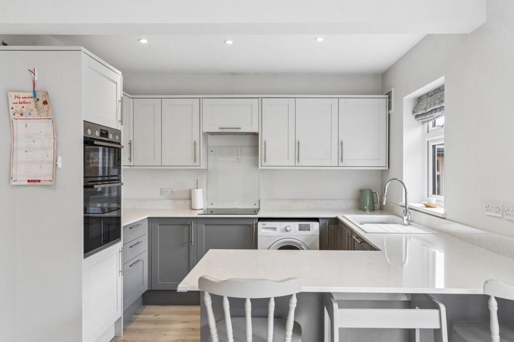 House in North Hertfordshire, Hertfordshire - View 3