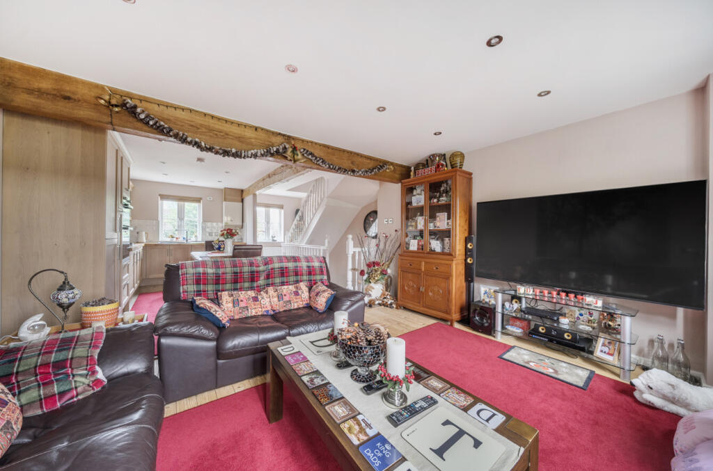 House in Cotswold, Lechlade - More