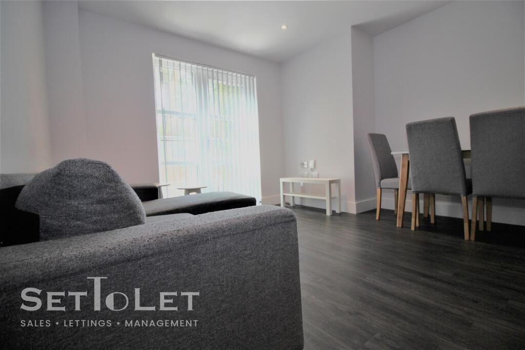Apartment in Leicester - View 5