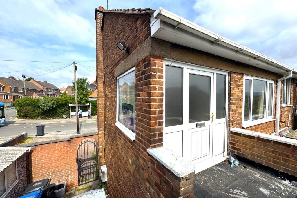 Main image of property: Curbar Curve, Inkersall, Chesterfield, Derbyshire