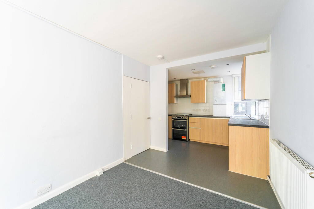 Apartment in London - View 3