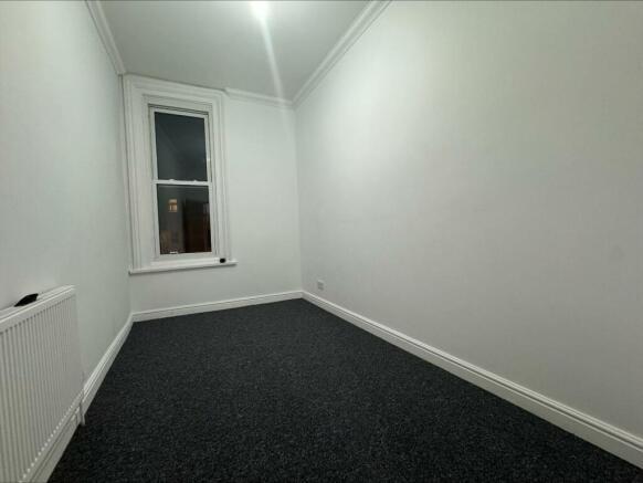 Apartment in Portsmouth, Southsea - More