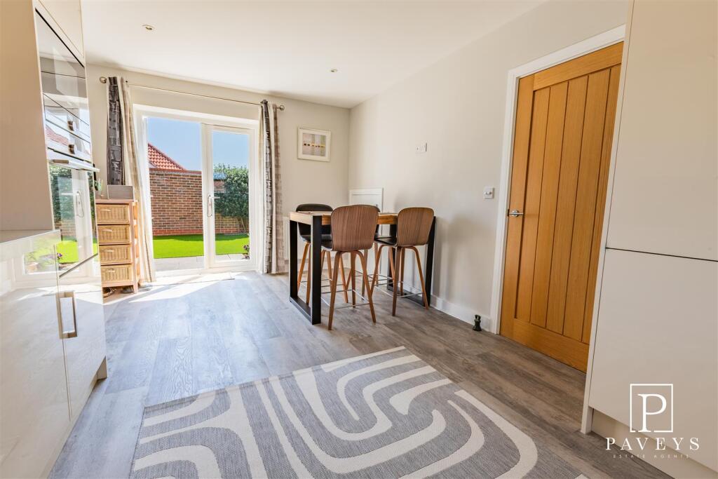 House in Tendring, Frinton and Walton - More