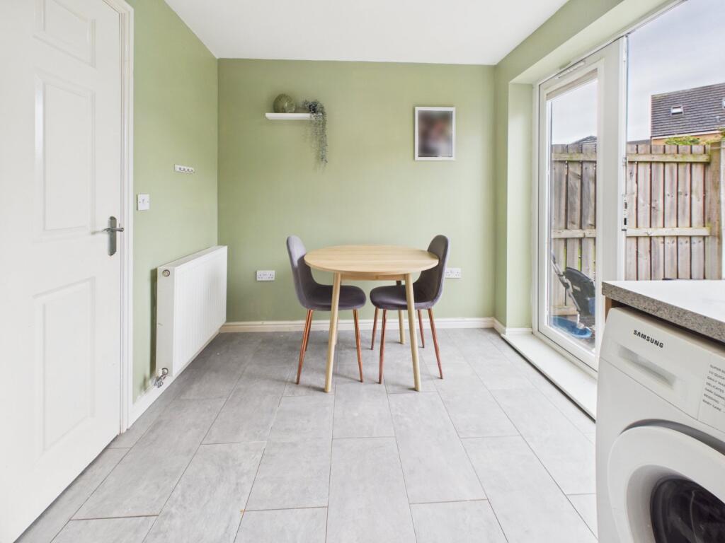 House in South Tyneside, Hebburn - More