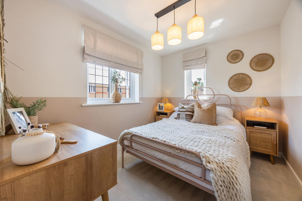 House in Coventry, Keresley - More