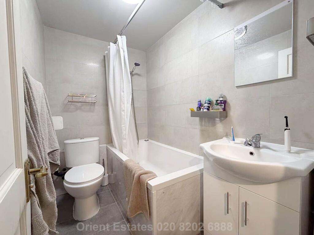 Apartment in London, City of Westminster - View 4