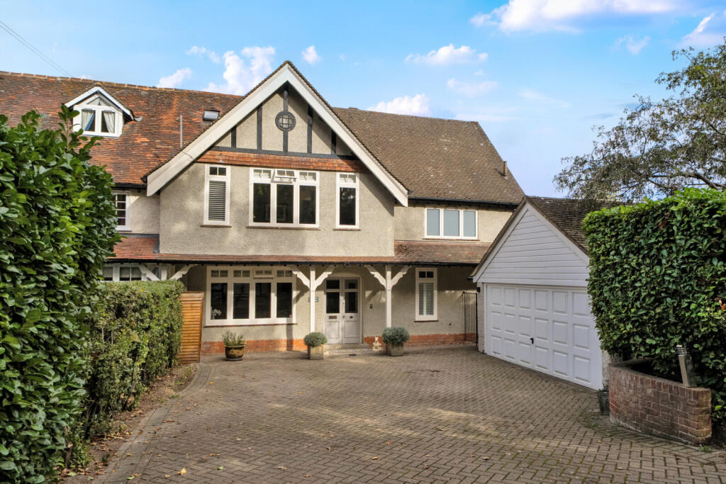 House in Pangbourne, West Berkshire - View 2