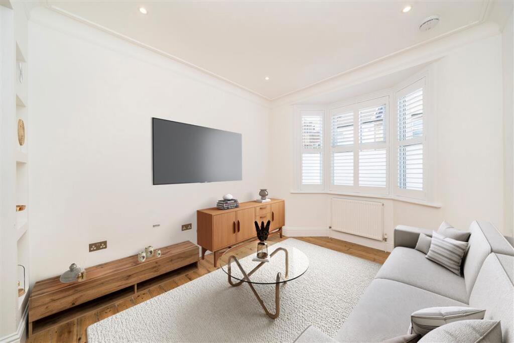 House in London - View 4