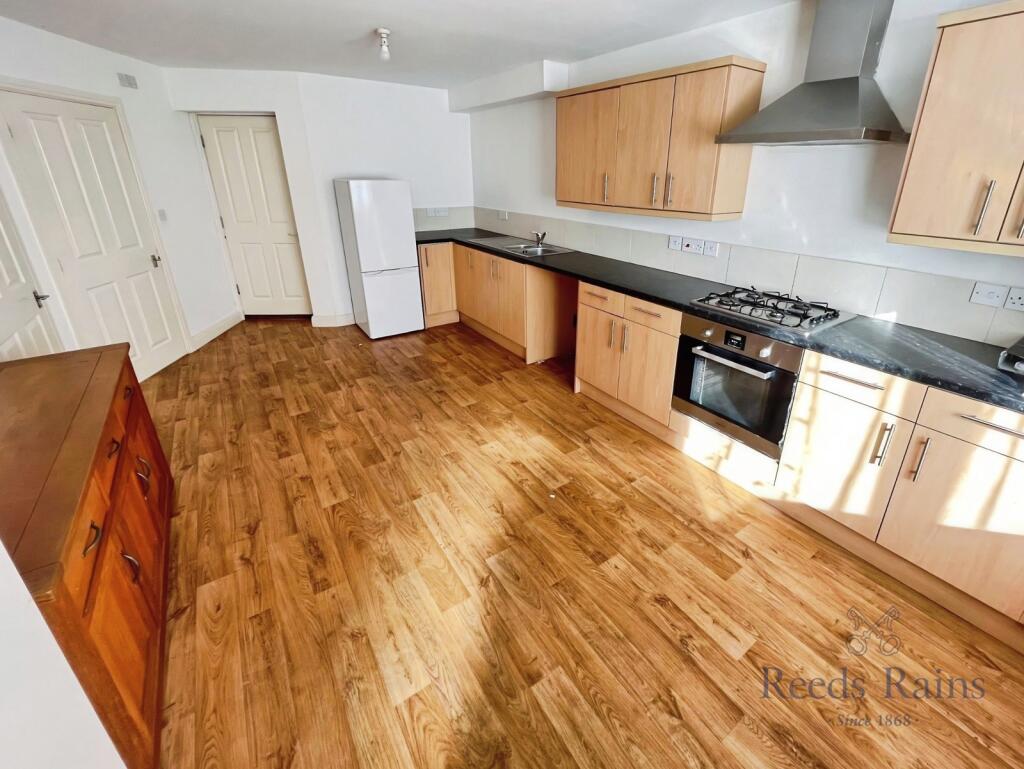 House in Stoke-on-Trent - View 2