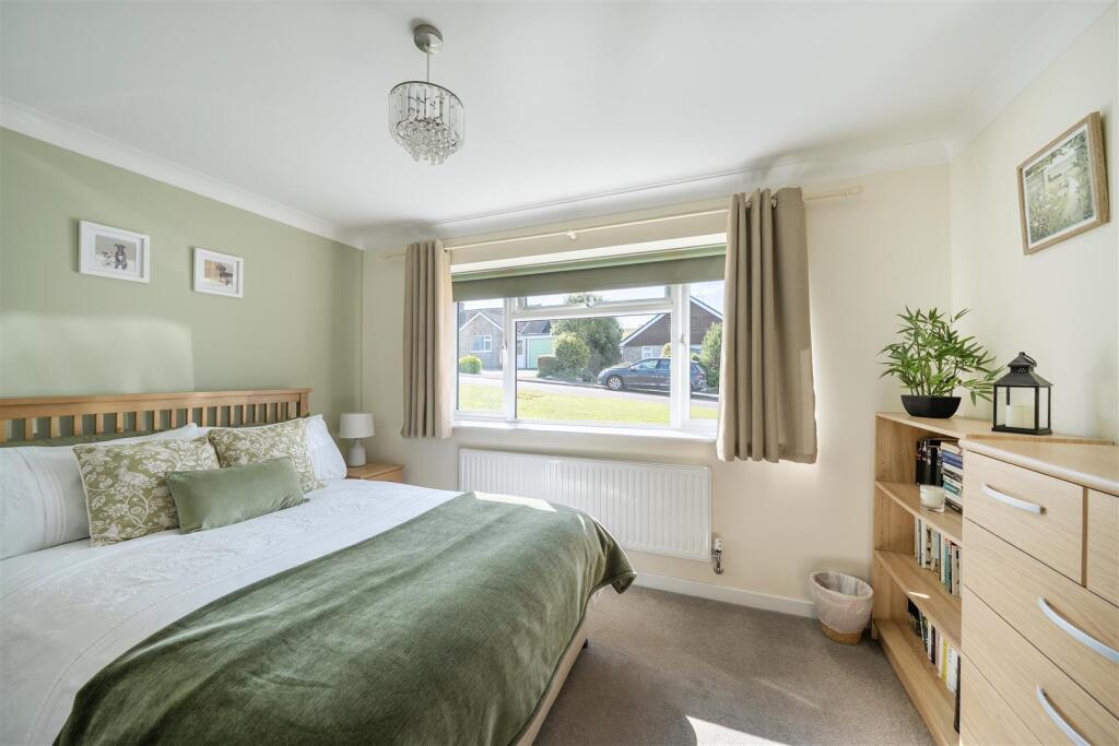 House in Bridport, Allington - More