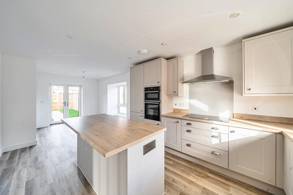 House in Southampton - View 2