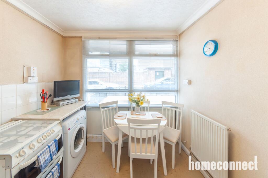 Carron Close, London, E14 - View 4