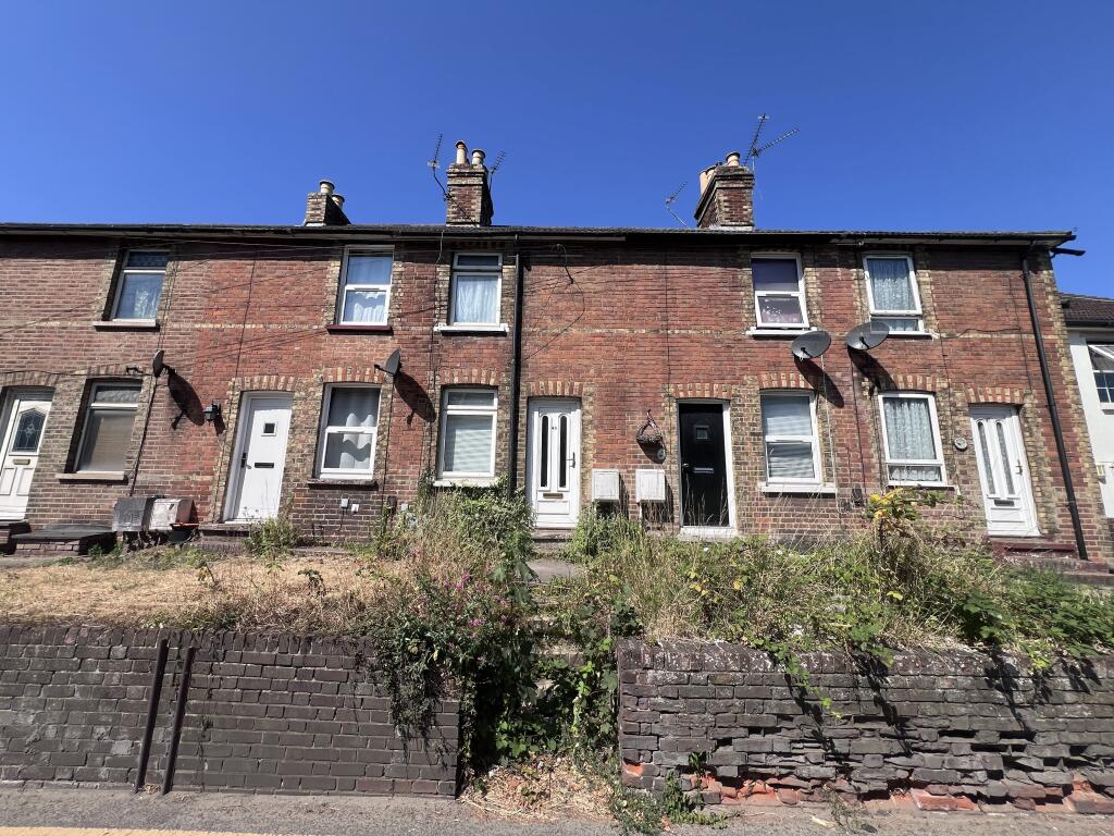 Main image of property: New Hythe Lane, Larkfield