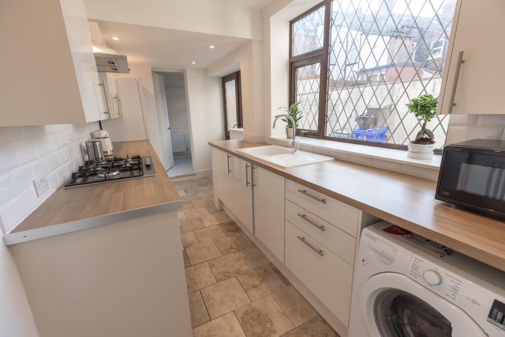 House in Stockport - View 3