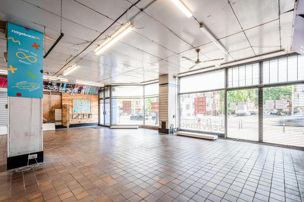 Clapham High St 4042  Low Res 8.jpg