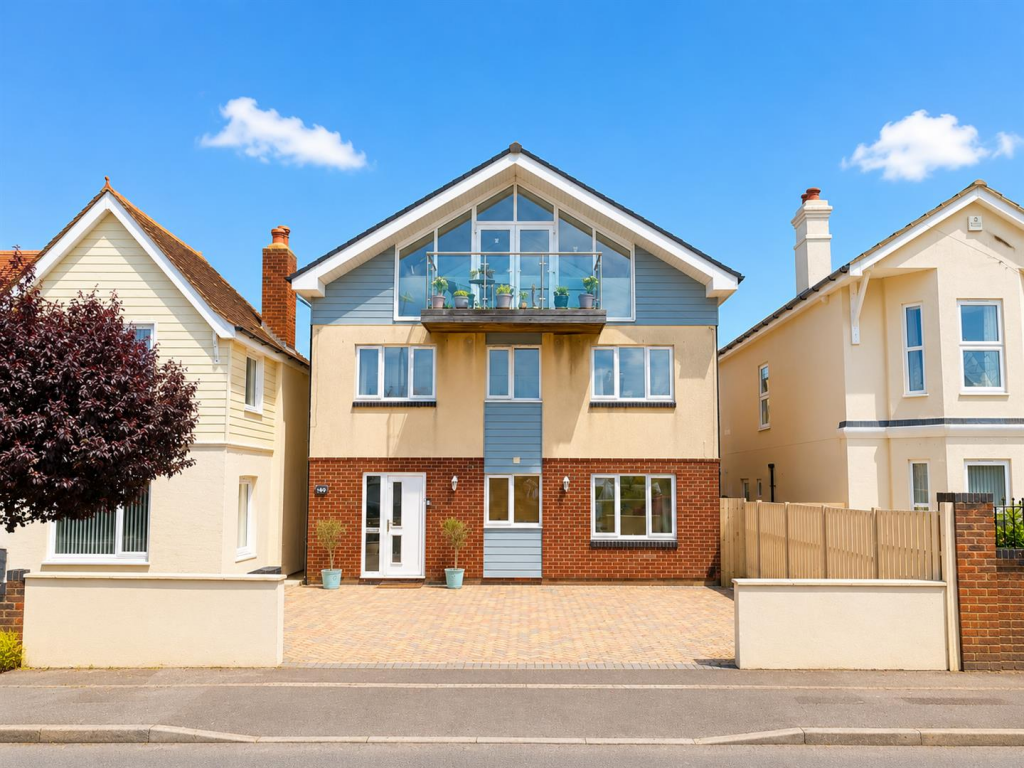 Main image of property: Portsmouth Road, Lee-On-The-Solent