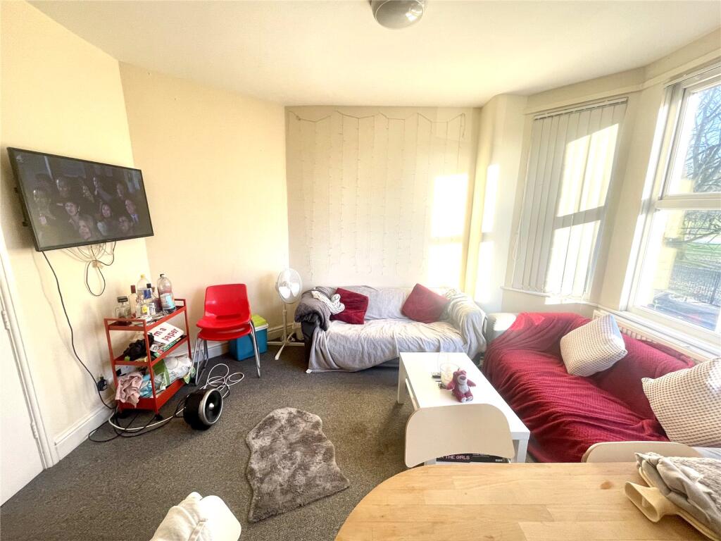 3 bedroom apartment for rent