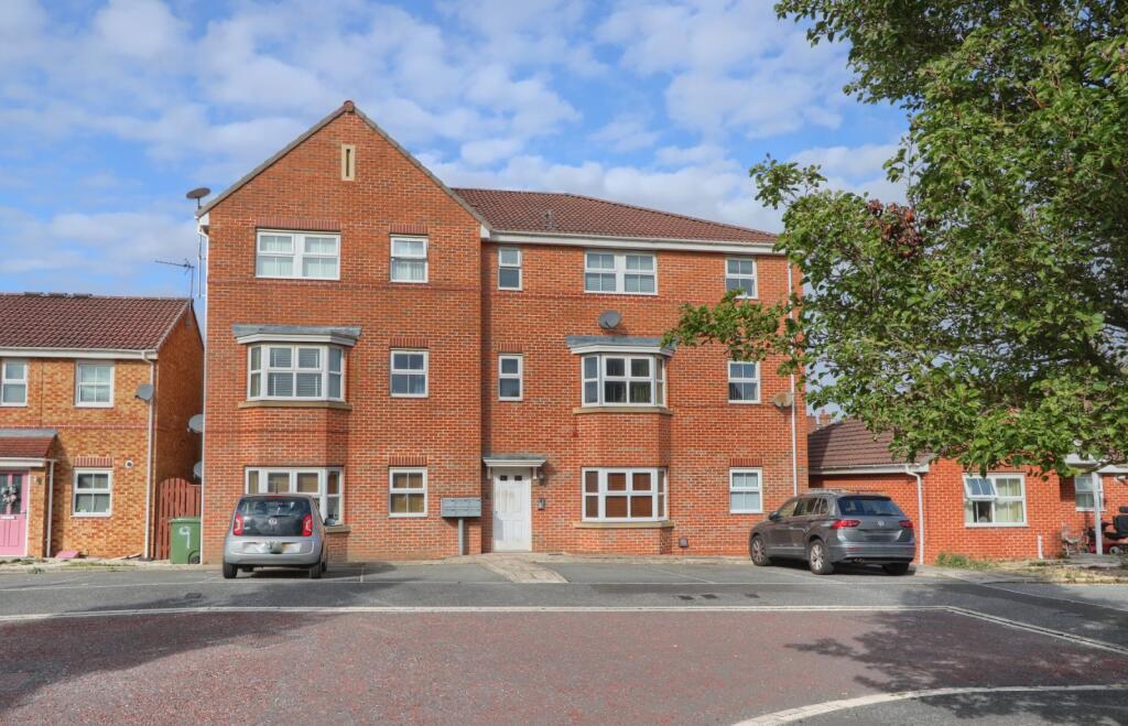 2-bed flat on Densham Drive, Stockton-on-Tees, £75,000
