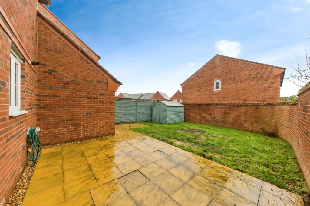 Holcroft Drive, Cuddington, Northwich, Cheshire, CW8 photo 4