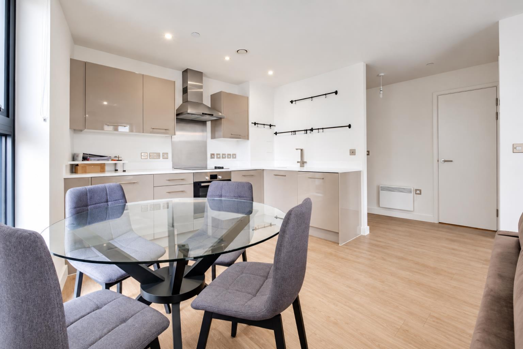 Apartment in Birmingham, West Midlands - View 2