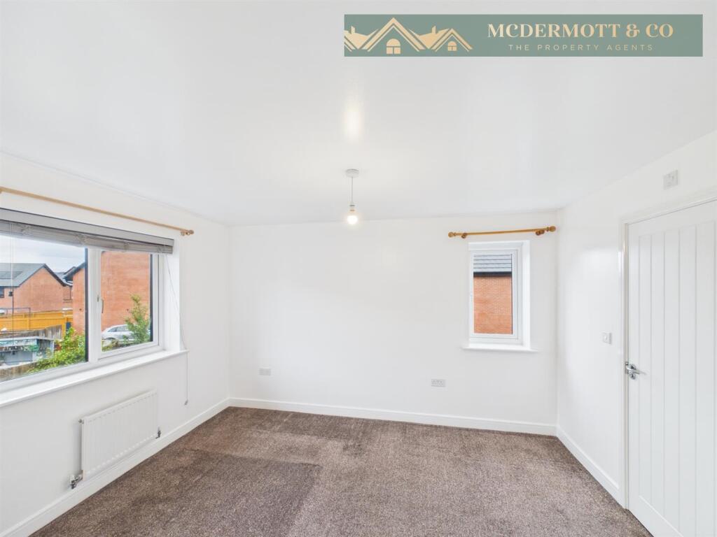 House in Tameside, Fairfield - View 5