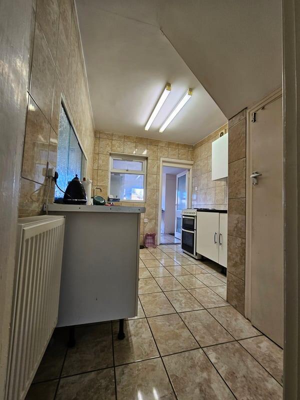 House in London - View 4