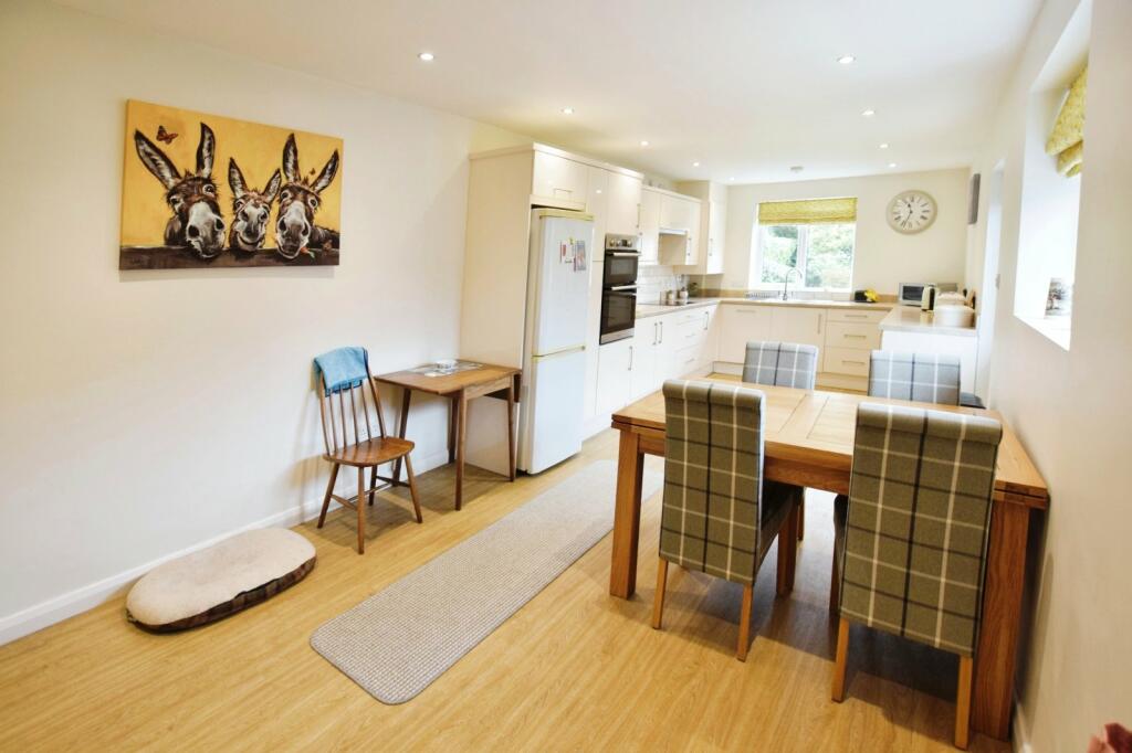 Haydock Drive, Timperley, Altrincham, WA15 photo 3