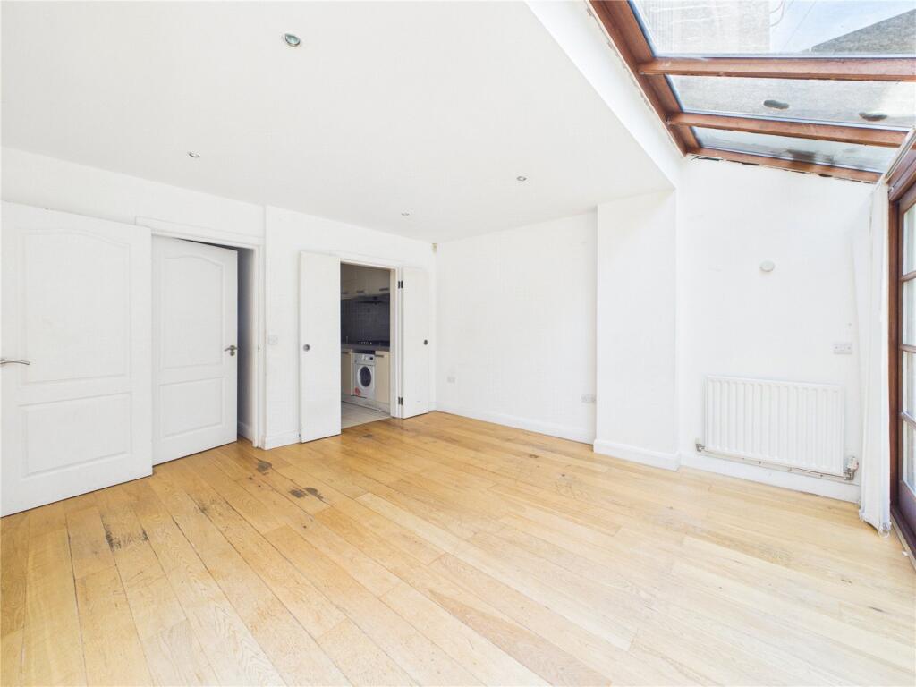 Burlington Street, Ashton-under-Lyne, Greater Manchester, OL7 photo 4