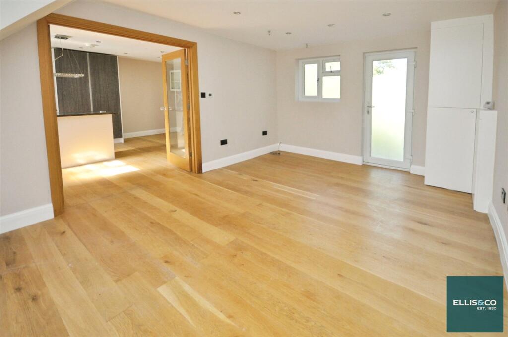 Main image of property: Moat Crescent, Finchley, N3