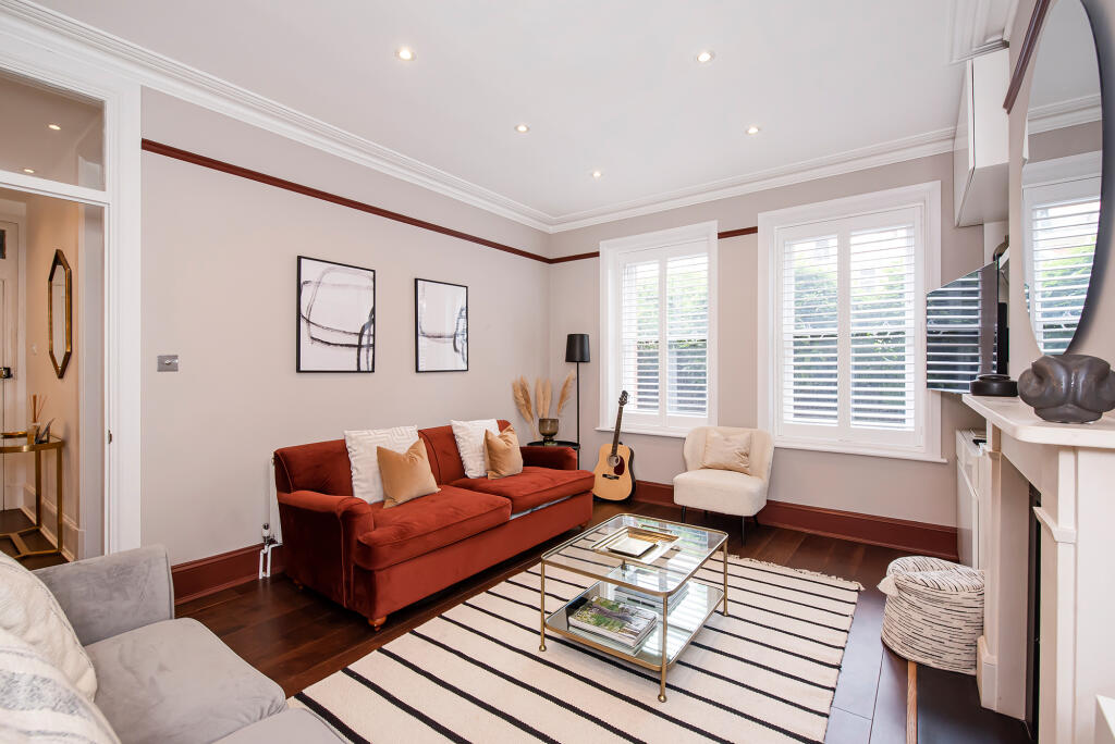 Apartment in London - View 2