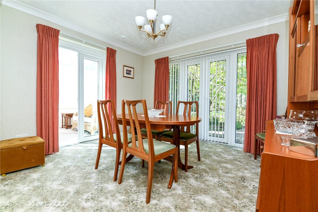 Merlewood Court, Lyon Avenue, New Milton, Hampshire, BH25 photo 4