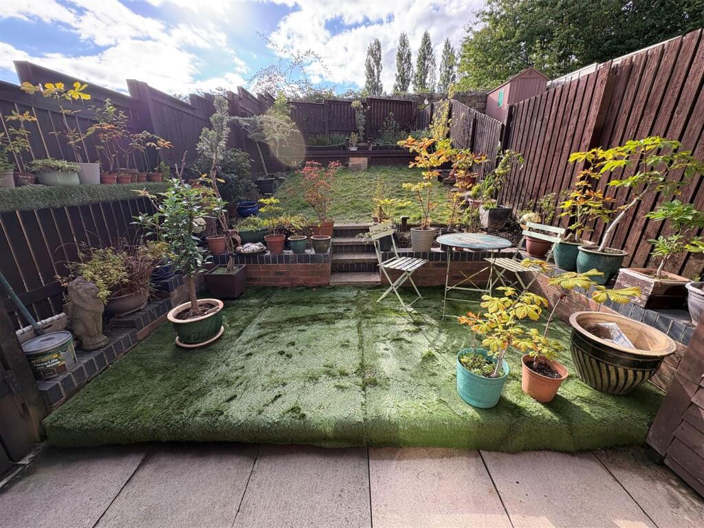 House in Wakefield - View 5