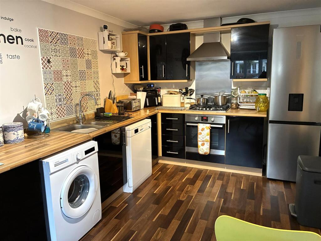 House in Leicester - View 2
