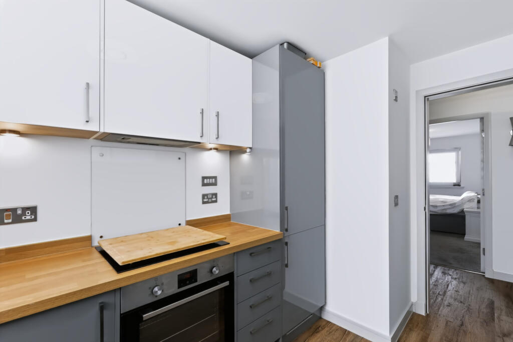 Apartment in Paisley - More