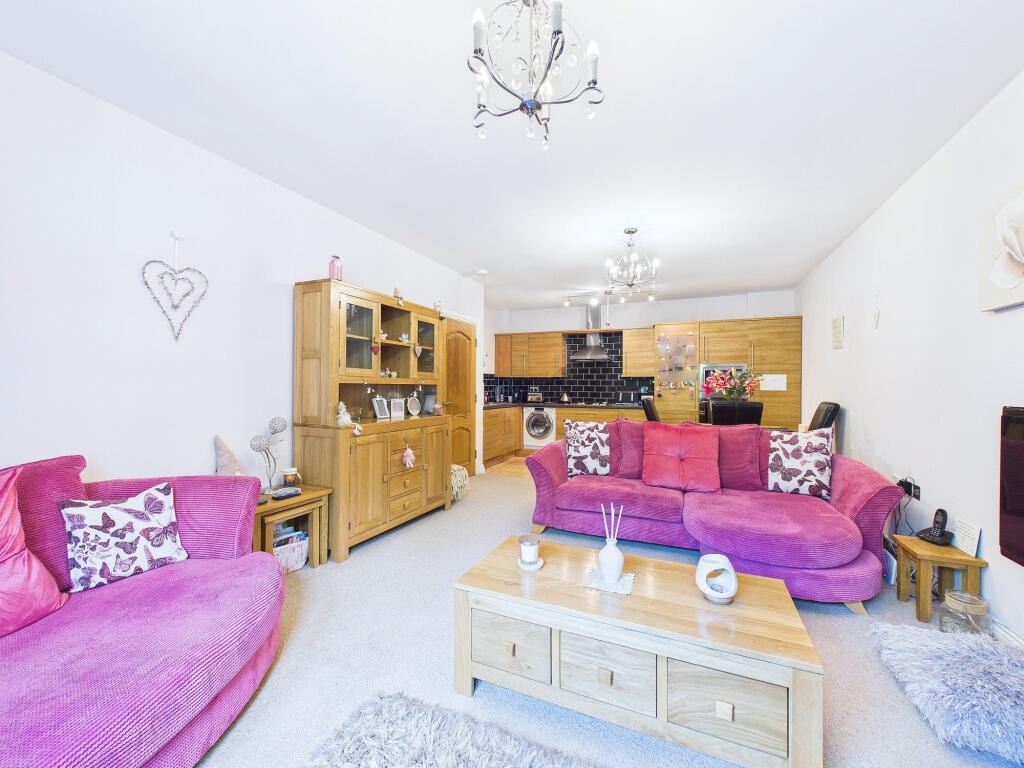 Main image of property: Moorgate View, Rotherham, S60