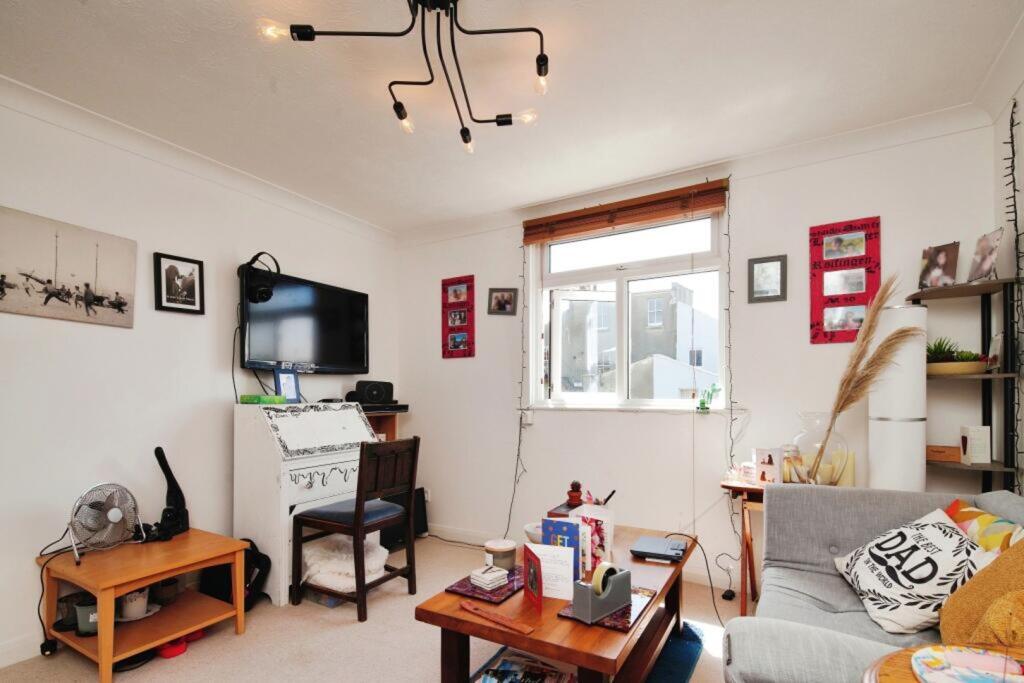 Main image of property: Melville Road, Hove, BN3