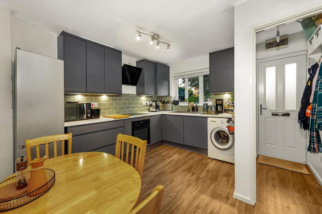 House in Warwick, Sydenham, Royal Leamington Spa - View 3