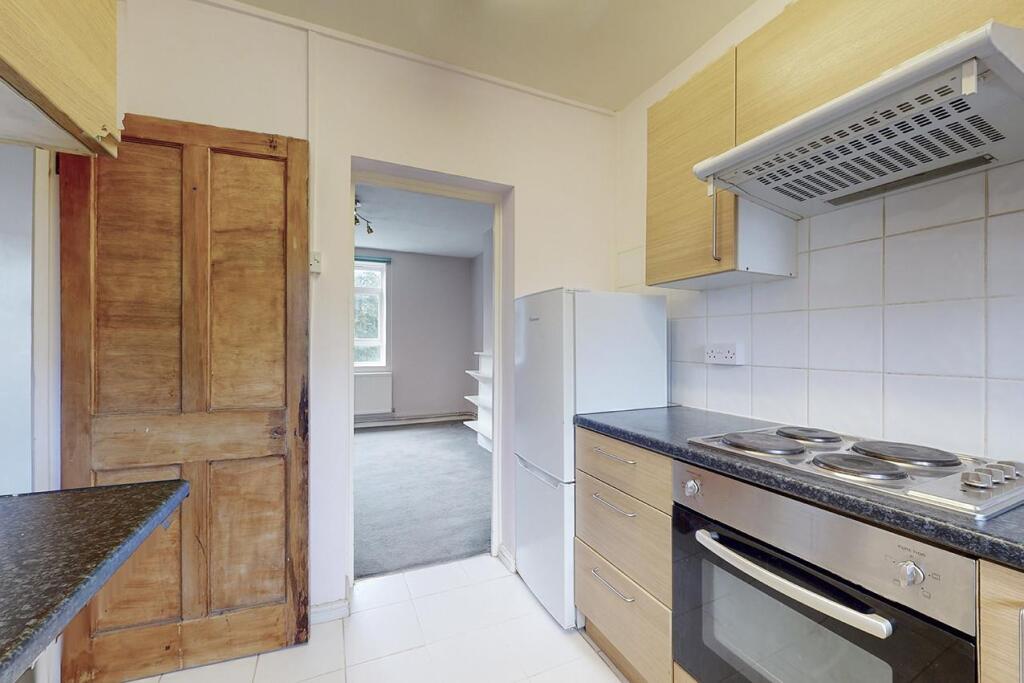 Apartment in London - View 5