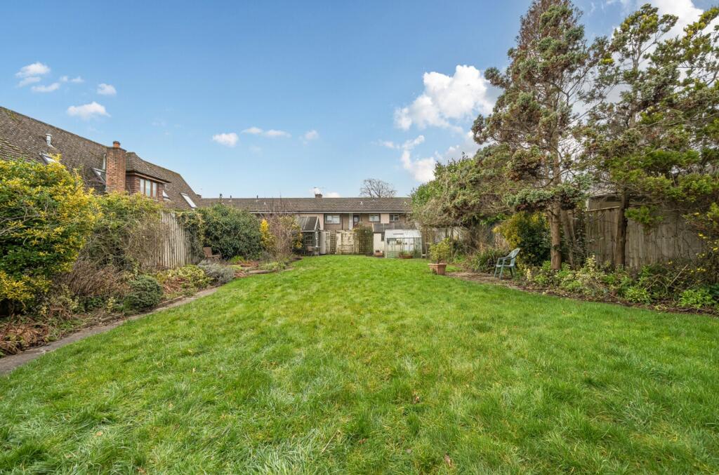 3 bed detached - West Town Road, Backwell, BS48 image 3