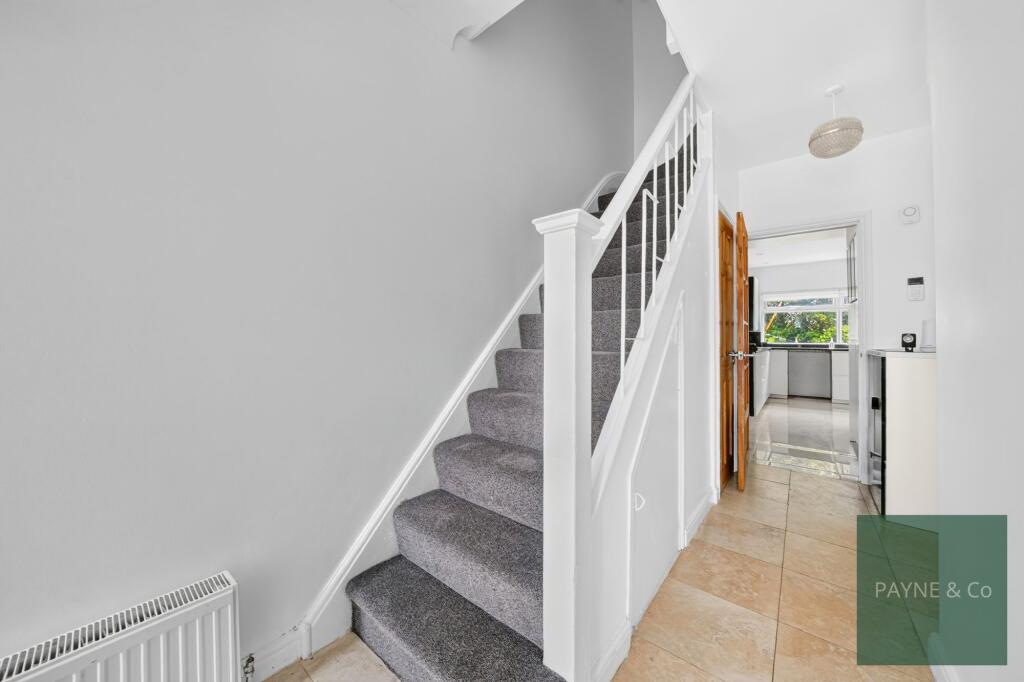 House in London - View 5