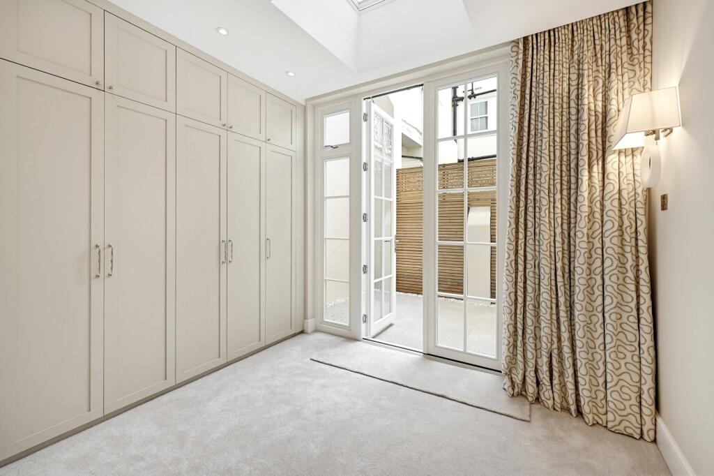 4 bedroom terraced house for rent