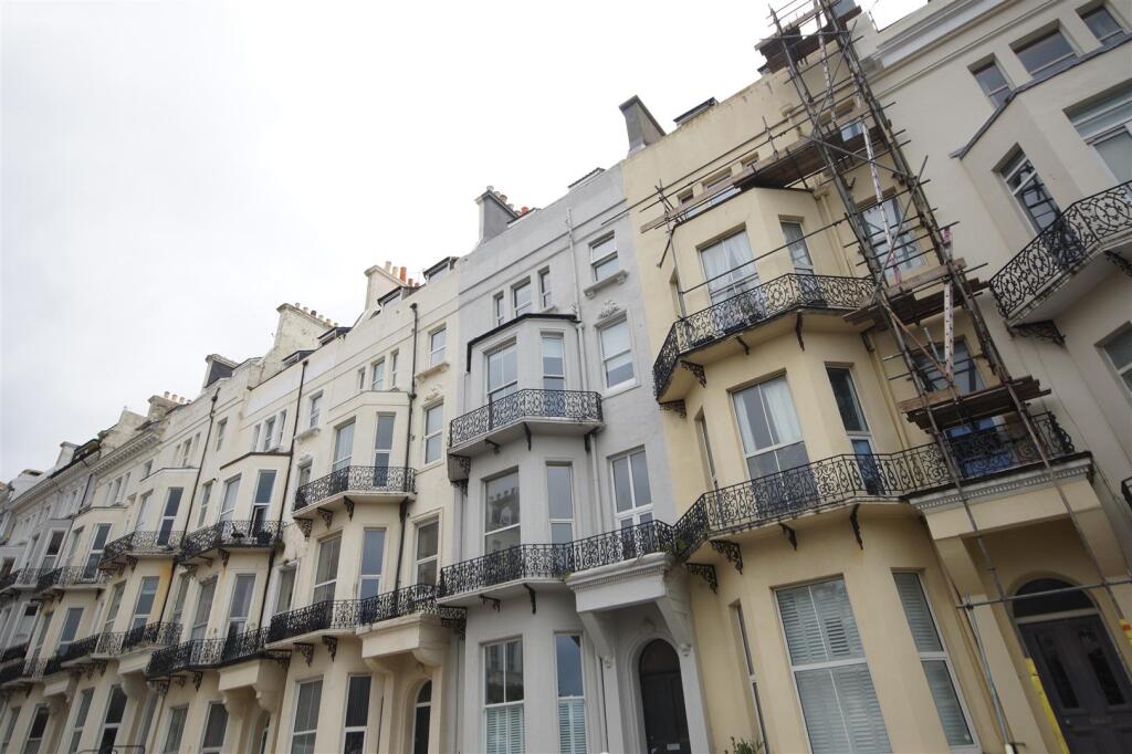 1-bed flat on Warrior Square, St Leonards On Sea, East Sussex,, £825/mo