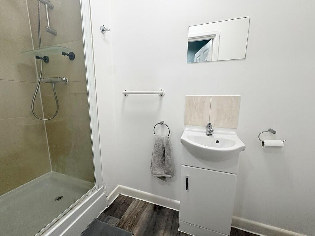 House in Southampton - View 4
