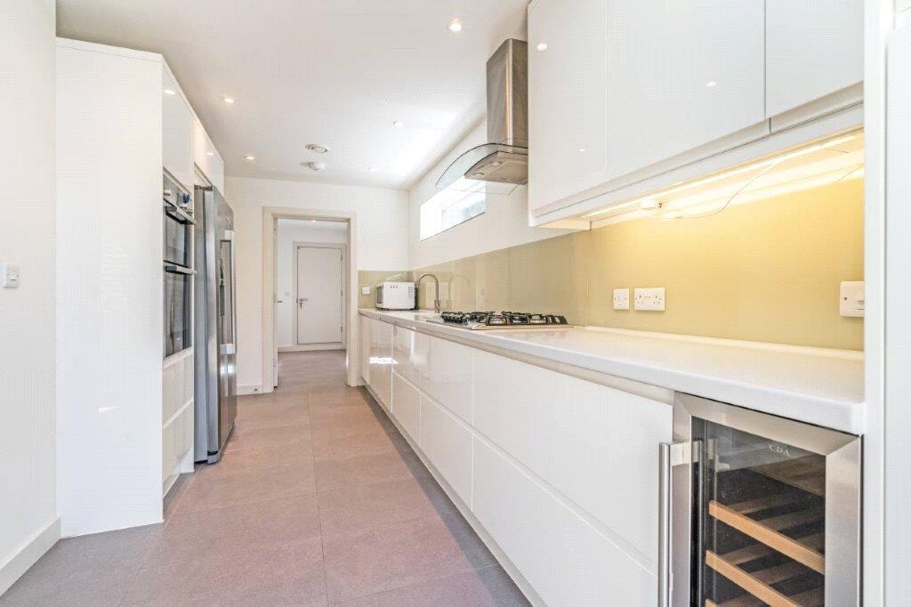 House in Tonbridge - View 4