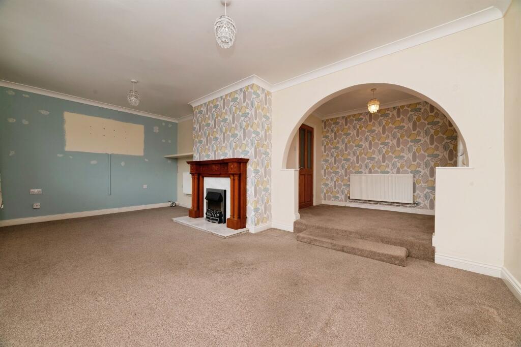 House in Hull - View 2
